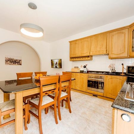 Central 3 Bedroom Entire Apartment Msida Εξωτερικό φωτογραφία